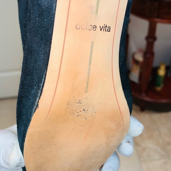 Dolce Vita Women Black Suede Ankle Boot with Side Silver Zipper. - Picture 6 of 13